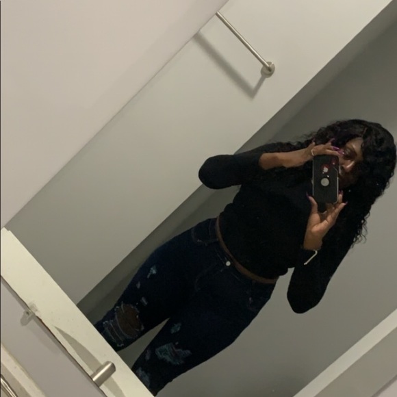 Meet Your Posher - Picture 4 of 5